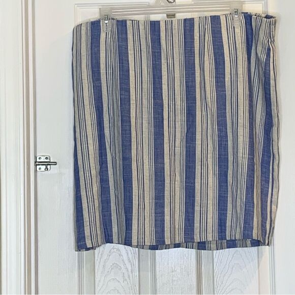 Torrid Mini Linen High Waisted Skirt in Natural Blue Stripe Size 3X NWT - Picture 13 of 14